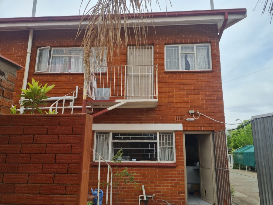 7 Bedroom Property for Sale in Generaal De Wet Free State